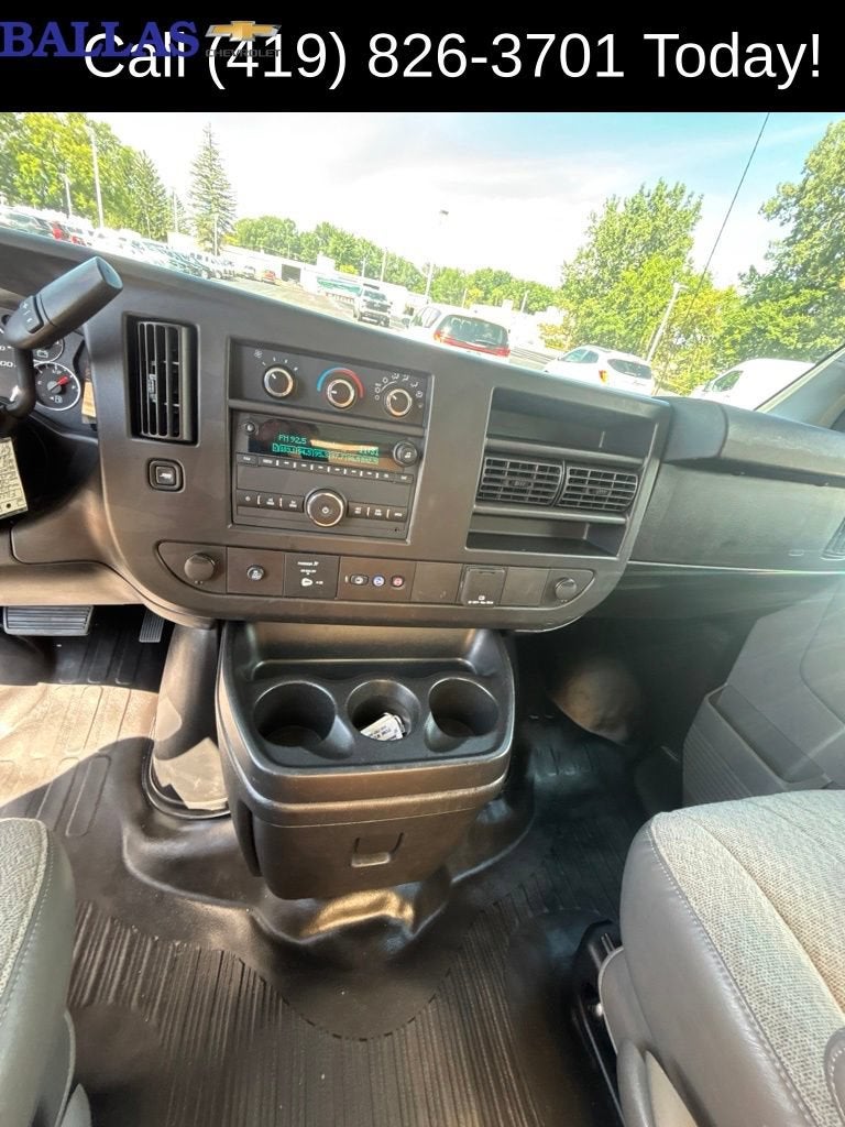 2021 Chevrolet Express Cutaway 3500 Work Van