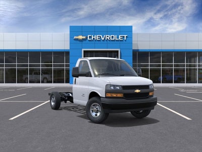 2025 Chevrolet Express Cutaway 3500 1WT