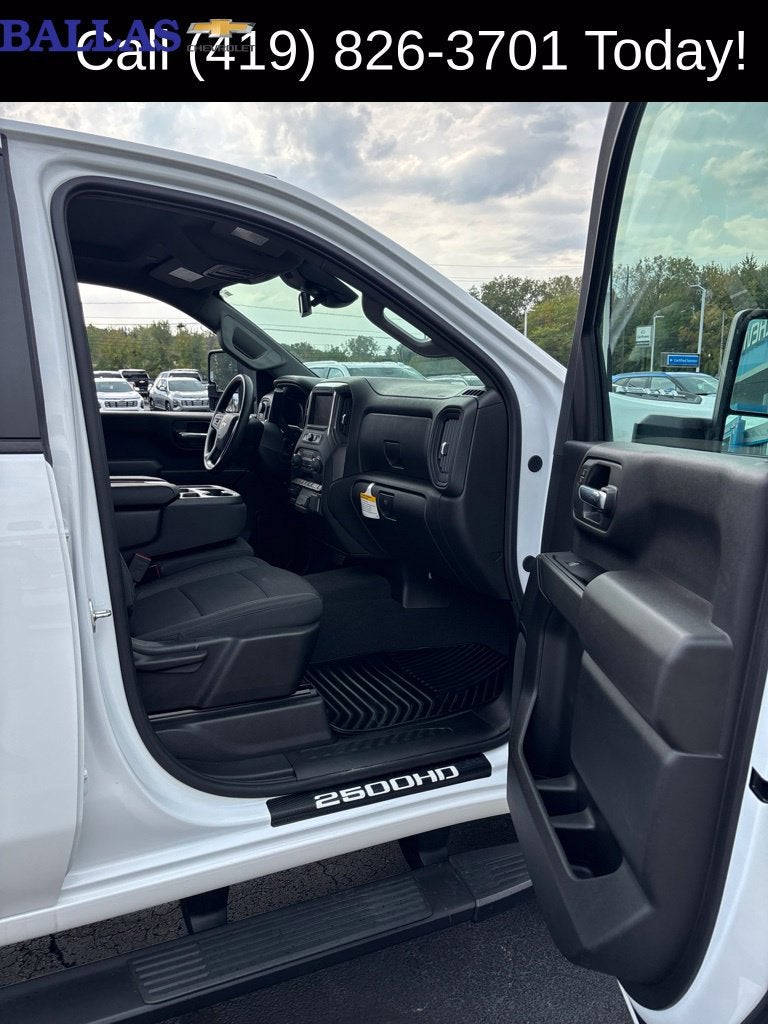 2025 Chevrolet Silverado 2500 HD Custom