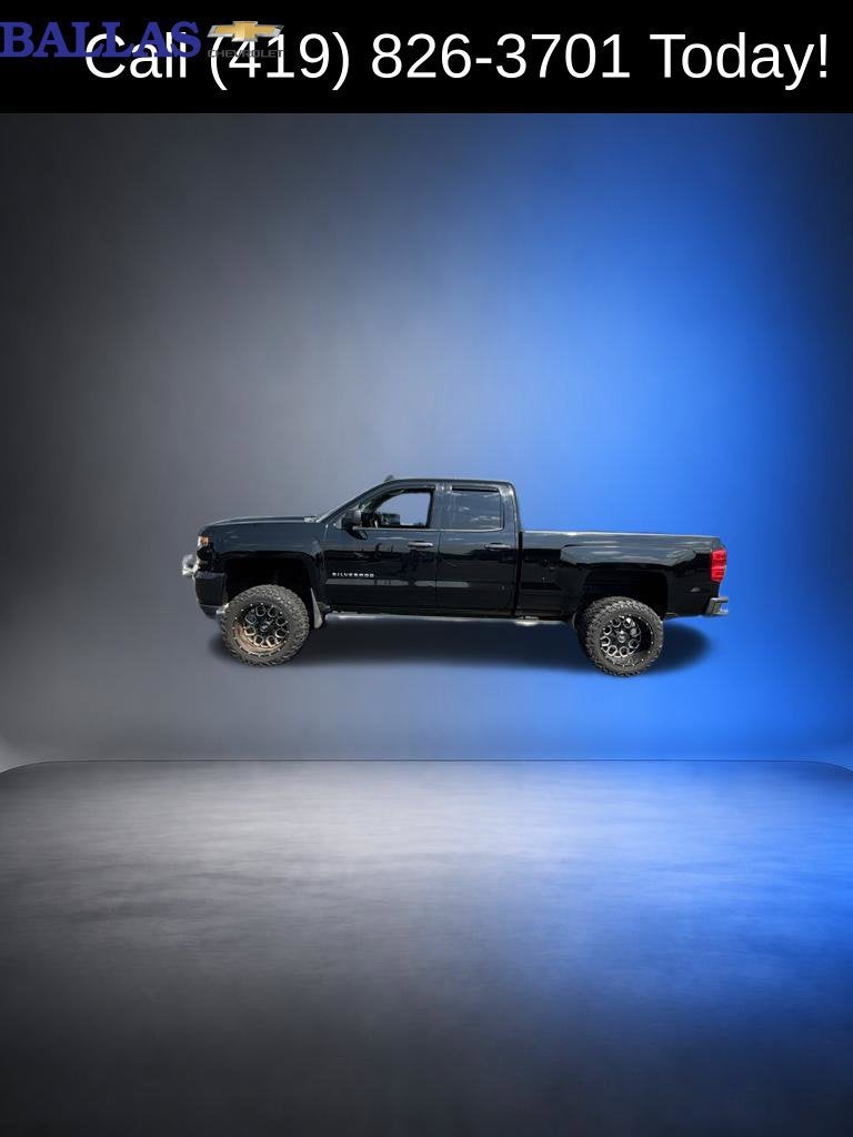 2018 Chevrolet Silverado 1500 Custom 4WD photo