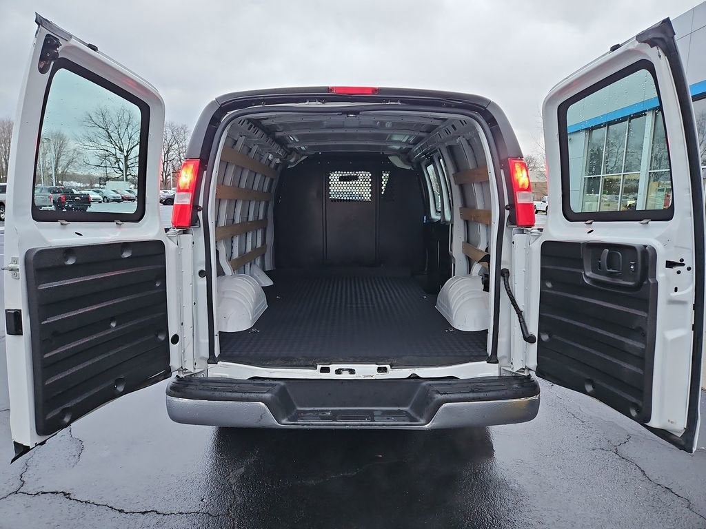 2024 Chevrolet Express Cargo 2500 WT