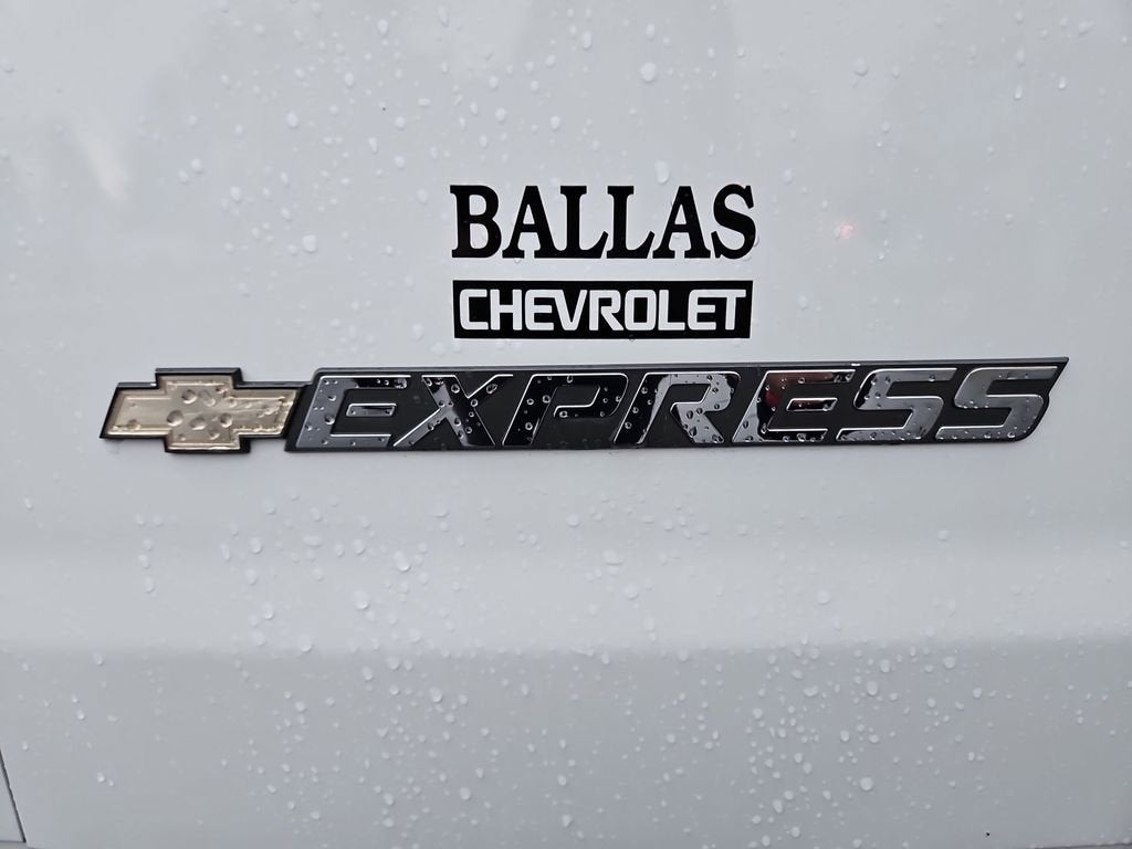 2024 Chevrolet Express Cargo 2500 WT