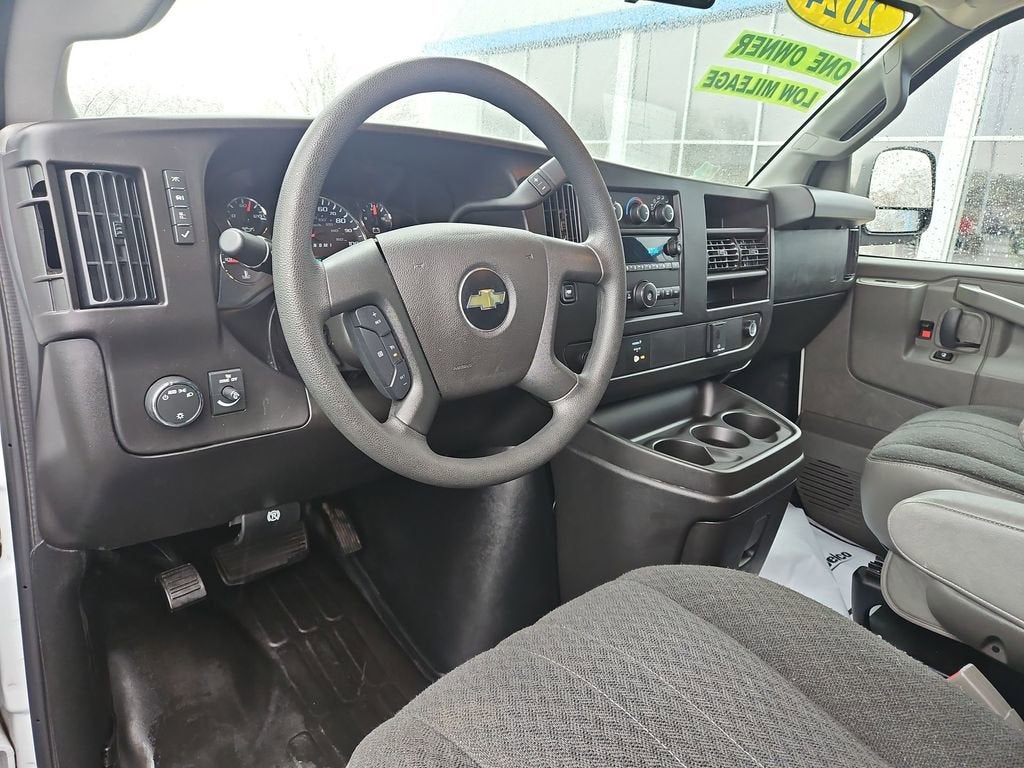 2024 Chevrolet Express Cargo 2500 WT