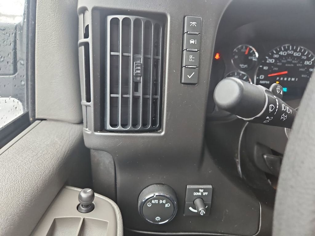 2024 Chevrolet Express Cargo 2500 WT