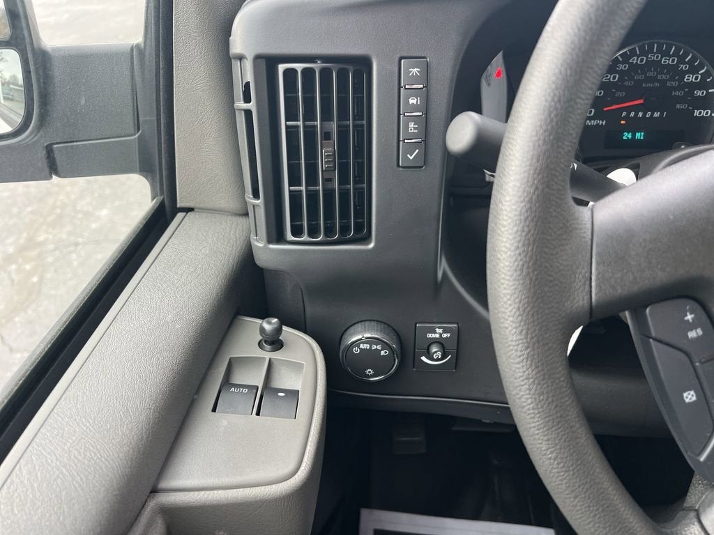 2025 Chevrolet Express Cargo 2500 WT