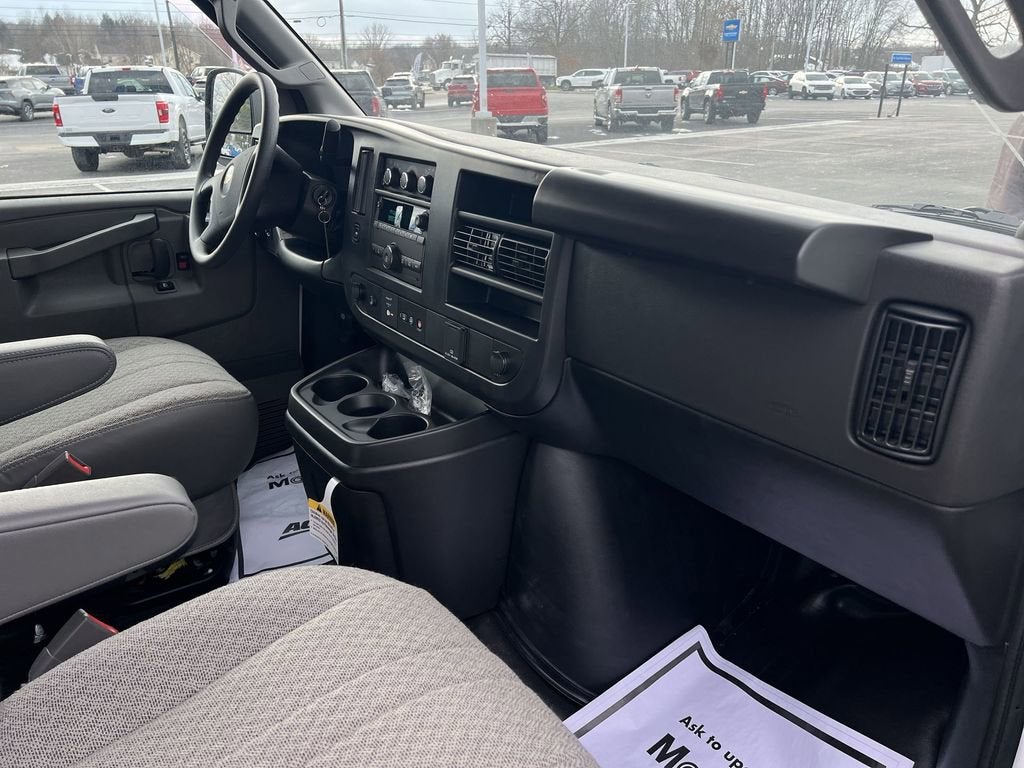 2025 Chevrolet Express Cargo 2500 WT