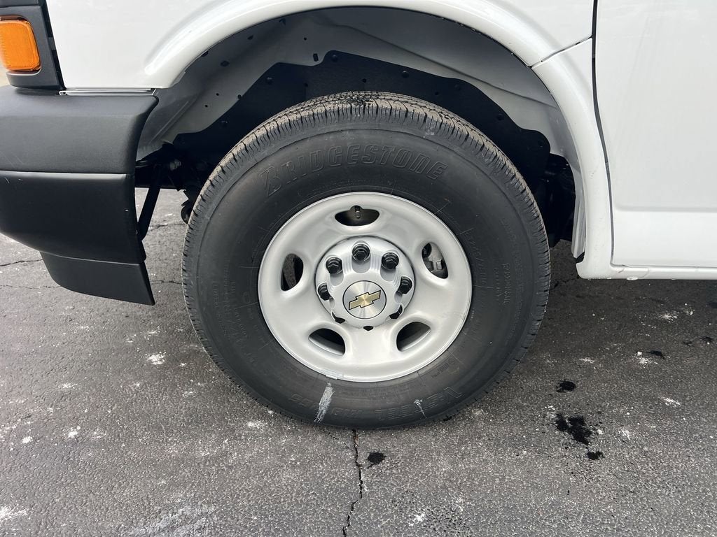 2025 Chevrolet Express Cargo 2500 WT