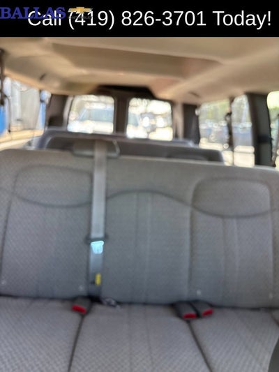 2003 GMC Savana Passenger 2500 Standard