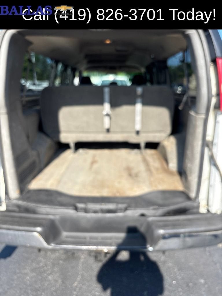 2003 GMC Savana Passenger 2500 Standard