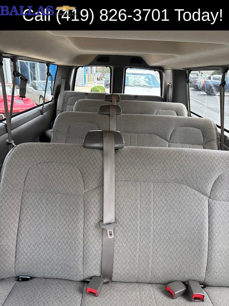 2024 GMC Savana Passenger 3500 LT