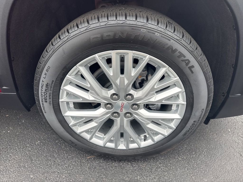 2024 GMC Acadia Elevation