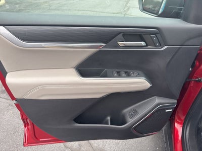 2024 GMC Acadia Elevation