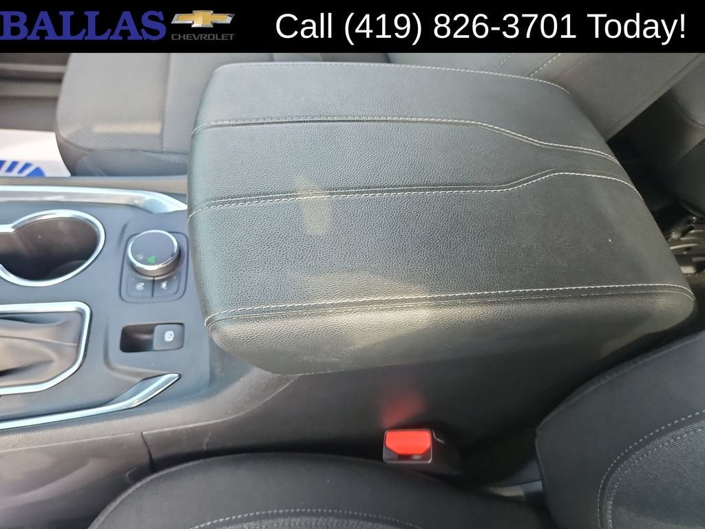 2022 Chevrolet Traverse LT Cloth