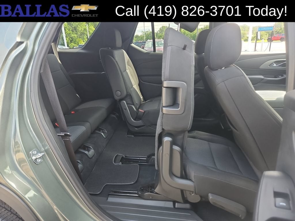2022 Chevrolet Traverse LT Cloth