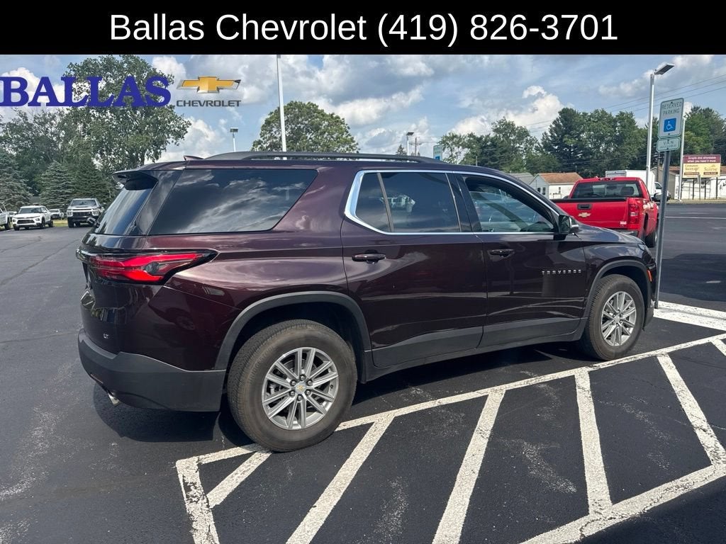 2023 Chevrolet Traverse LT Cloth