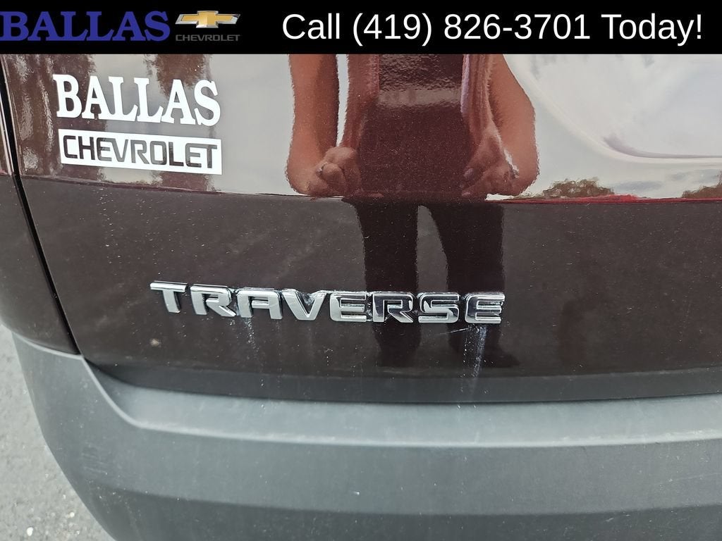 2023 Chevrolet Traverse LT Cloth