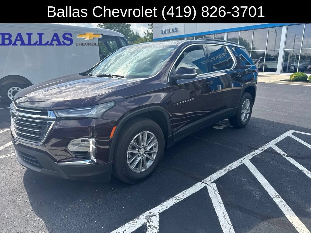 2023 Chevrolet Traverse LT Cloth