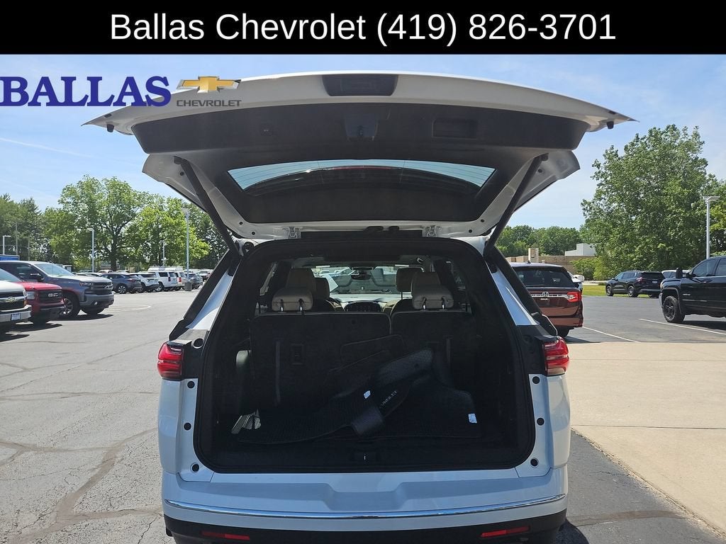 2023 Chevrolet Traverse Premier