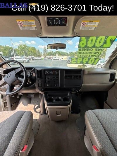 2006 Chevrolet Express Passenger 3500 LS