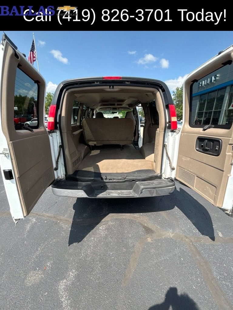 2006 Chevrolet Express Passenger 3500 LS