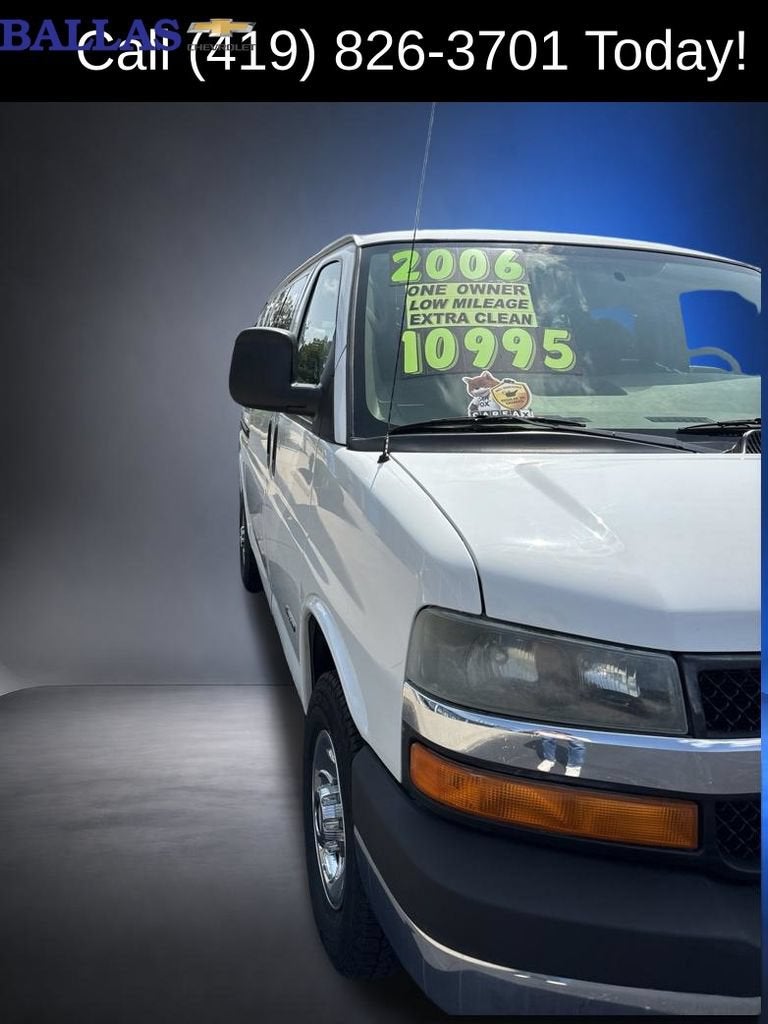 2006 Chevrolet Express Passenger 3500 LS