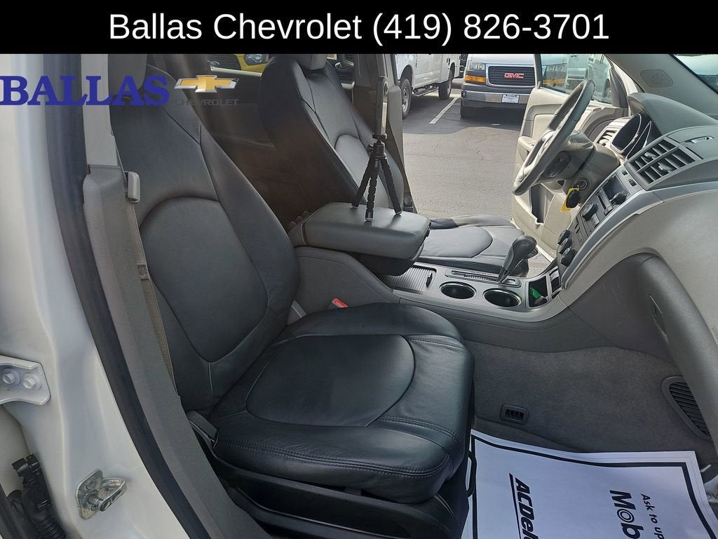2011 Chevrolet Traverse LT w/1LT