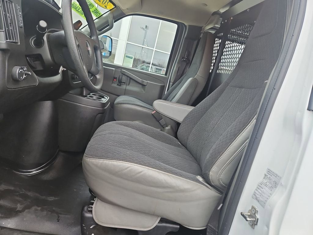 2024 GMC Savana Cargo 2500 Work Van