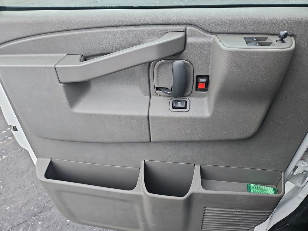 2024 GMC Savana Cargo 2500 Work Van