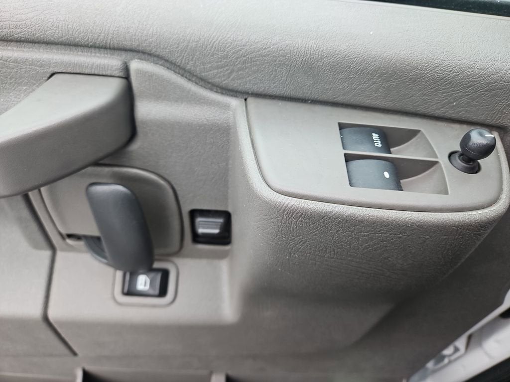 2024 GMC Savana Cargo 2500 Work Van