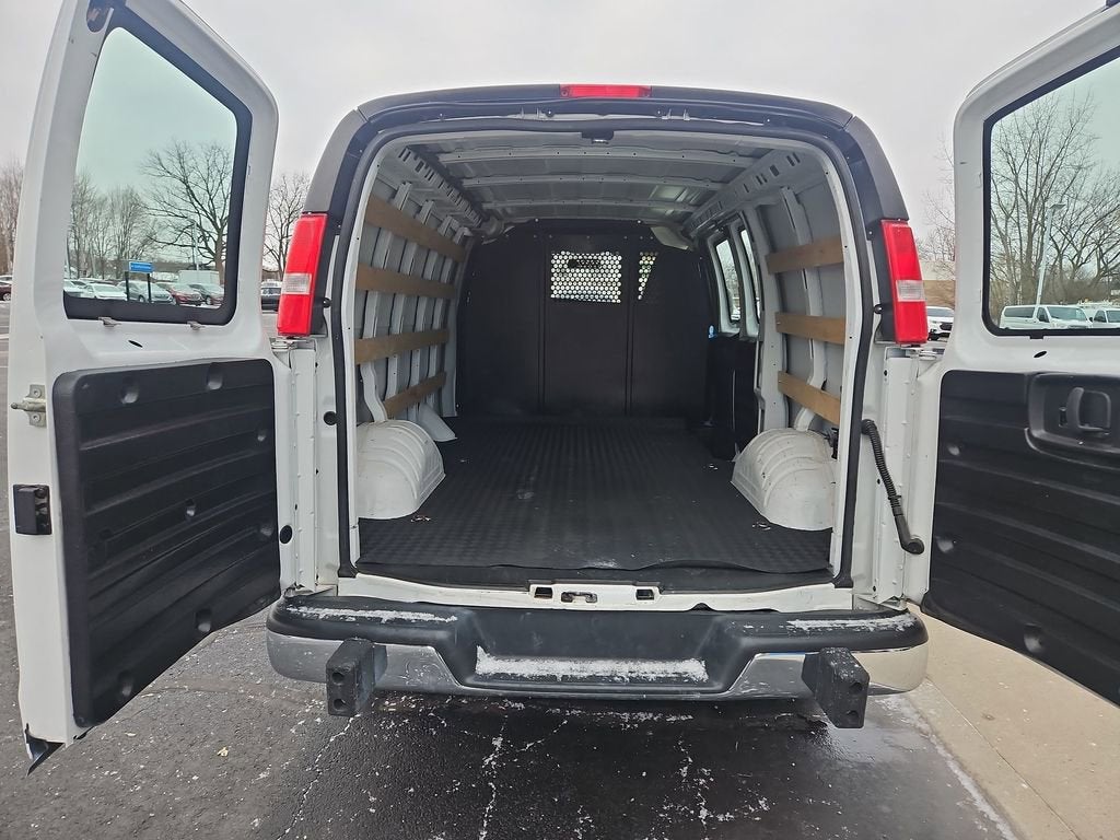 2024 GMC Savana Cargo 2500 Work Van