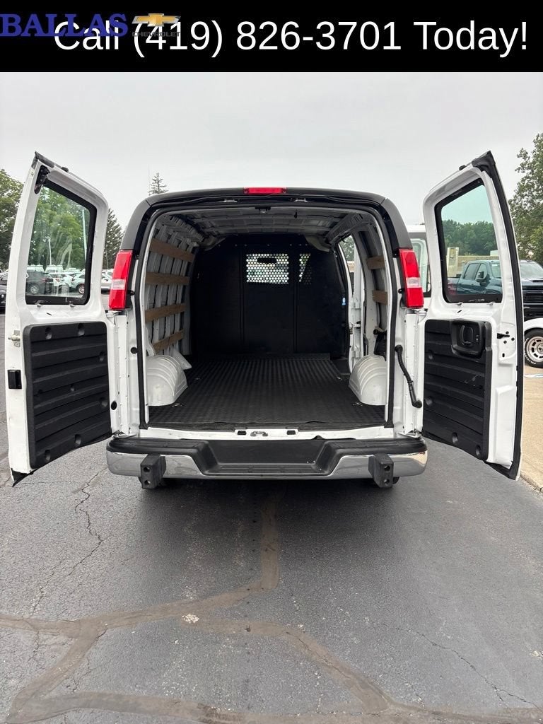 2025 GMC Savana Cargo Work Van