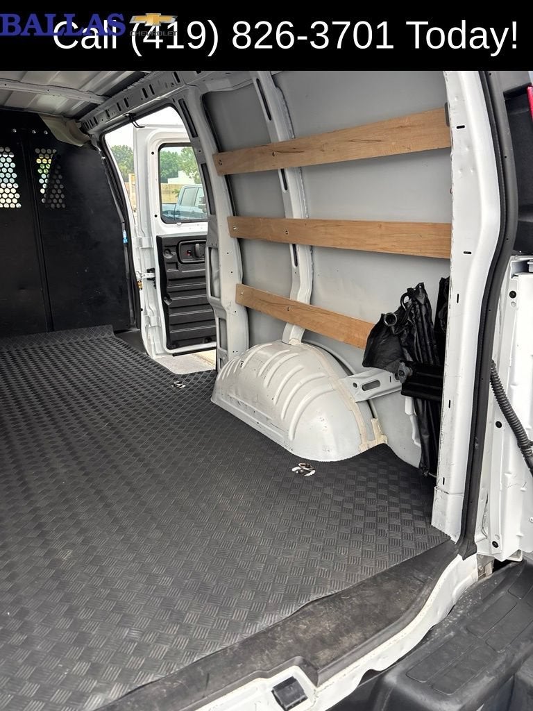2025 GMC Savana Cargo Work Van