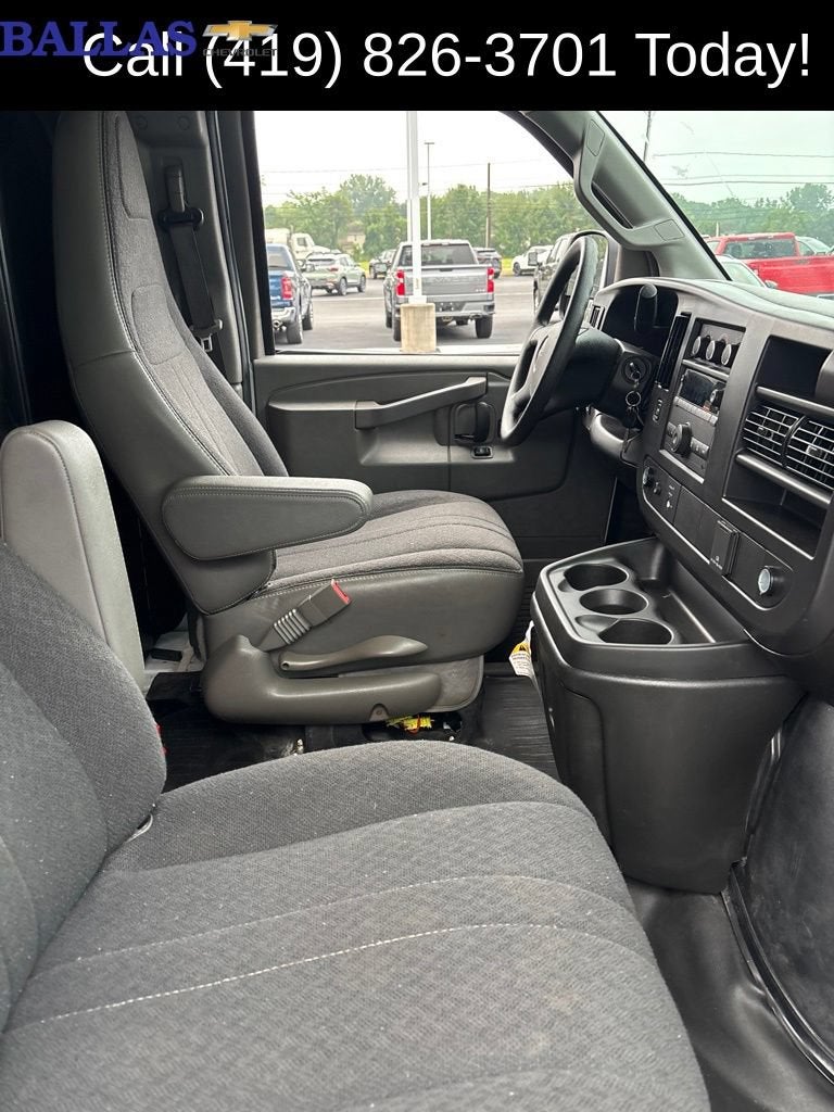 2025 GMC Savana Cargo Work Van