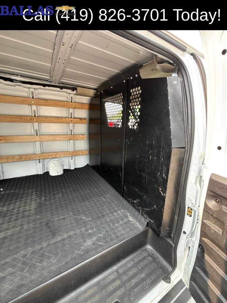2025 GMC Savana Cargo Work Van