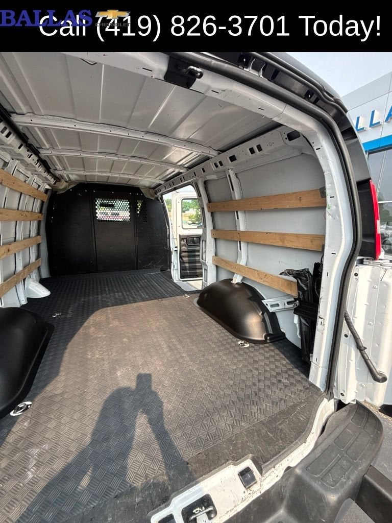 2025 GMC Savana Cargo Work Van
