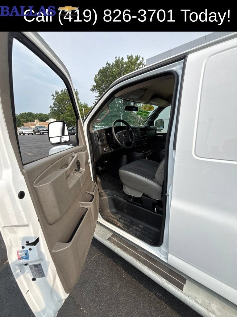 2025 GMC Savana Cargo Work Van