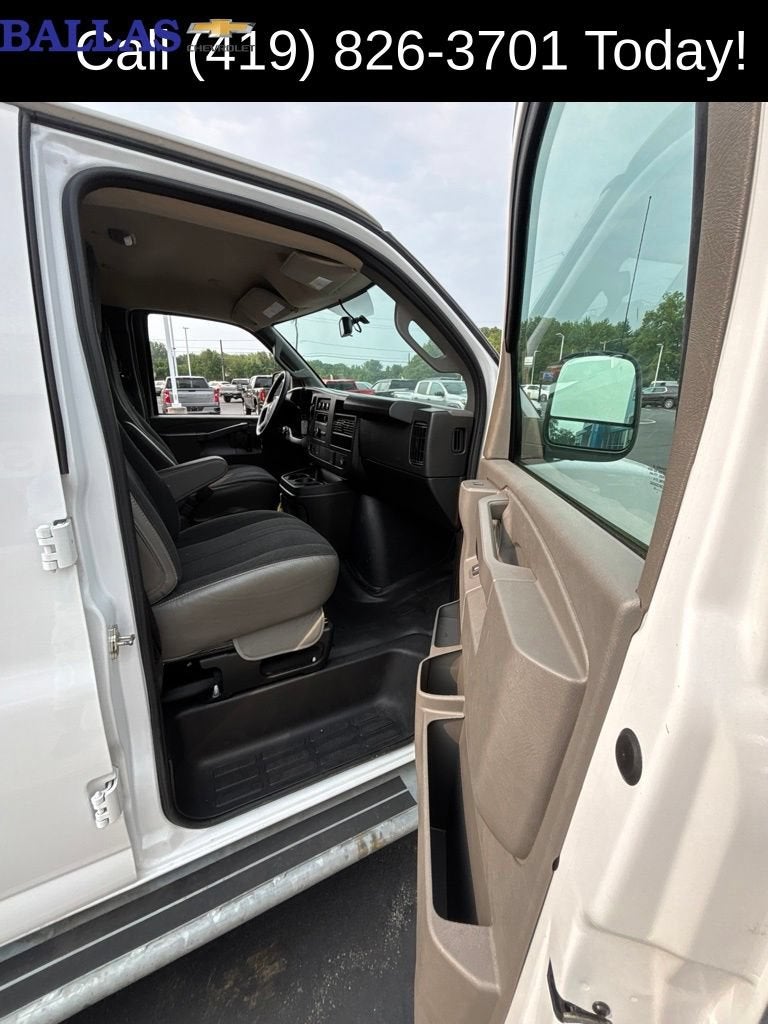 2025 GMC Savana Cargo Work Van
