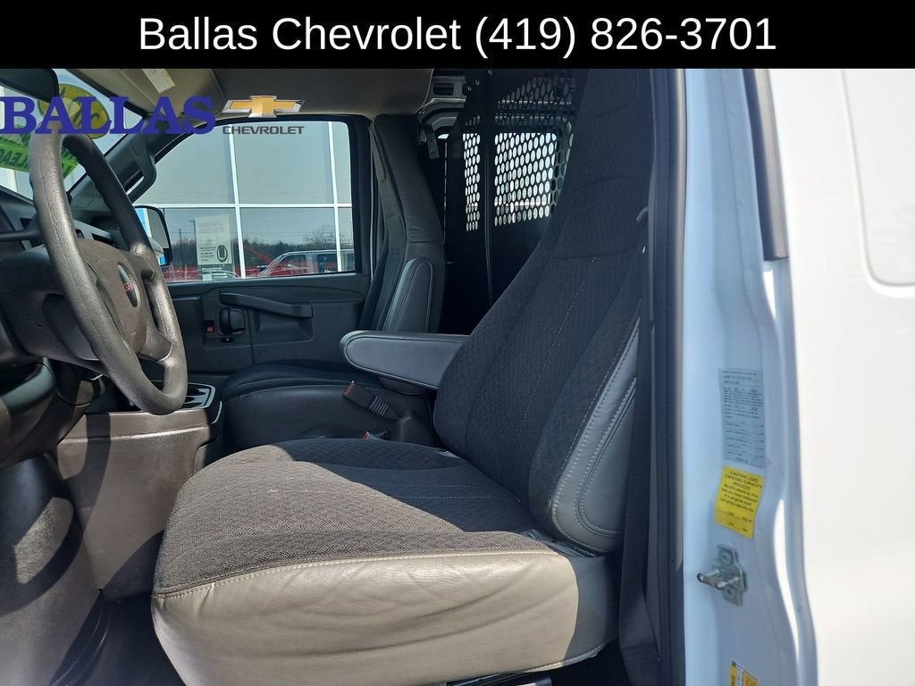 2024 GMC Savana Cargo 2500 Work Van