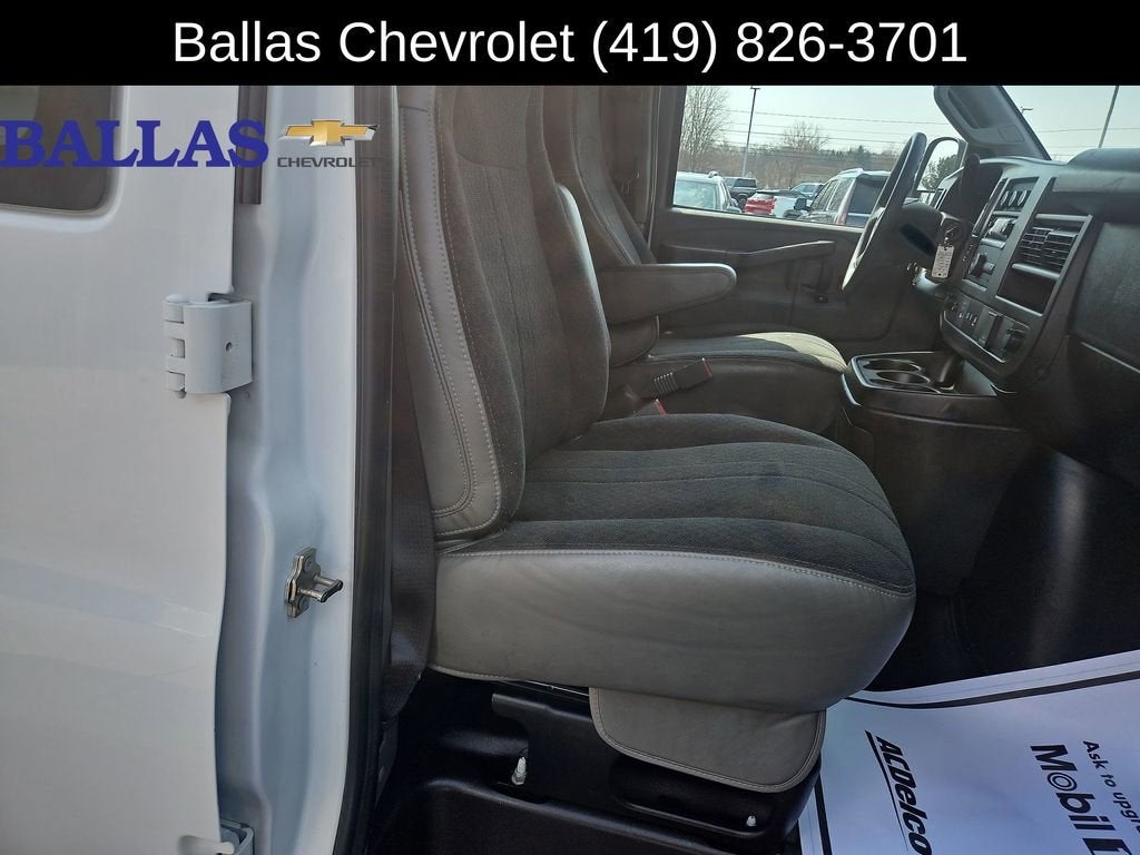 2024 GMC Savana Cargo 2500 Work Van