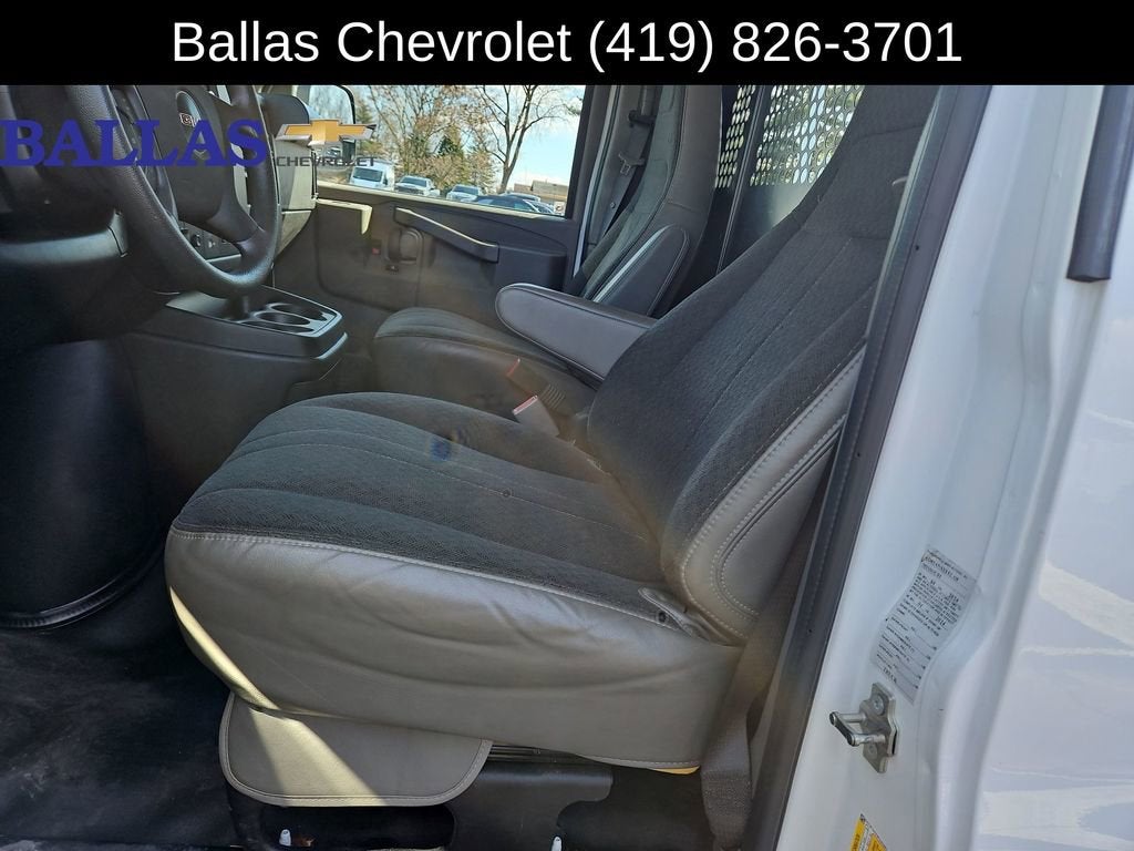 2024 GMC Savana Cargo 2500 Work Van