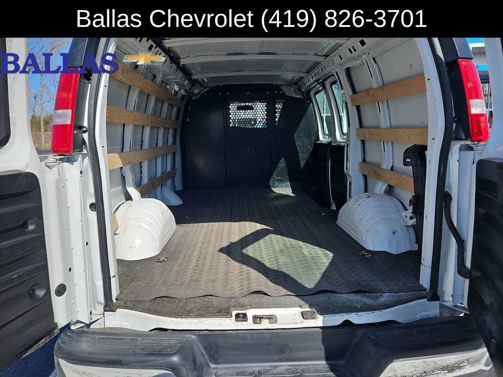 2024 GMC Savana Cargo 2500 Work Van