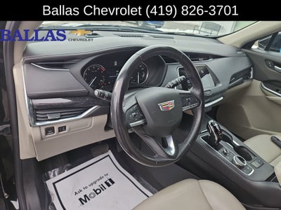 2023 Cadillac XT4 Premium Luxury