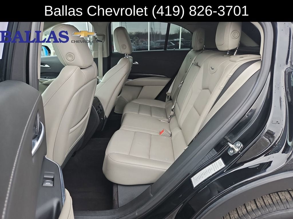 2023 Cadillac XT4 Premium Luxury