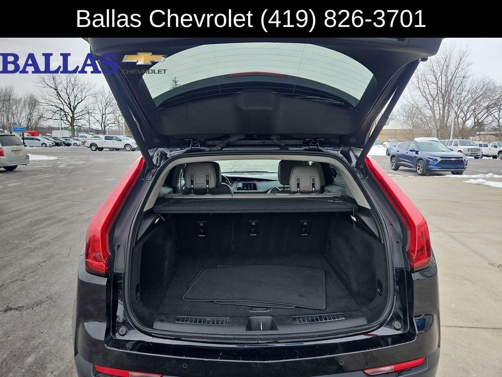 2023 Cadillac XT4 Premium Luxury