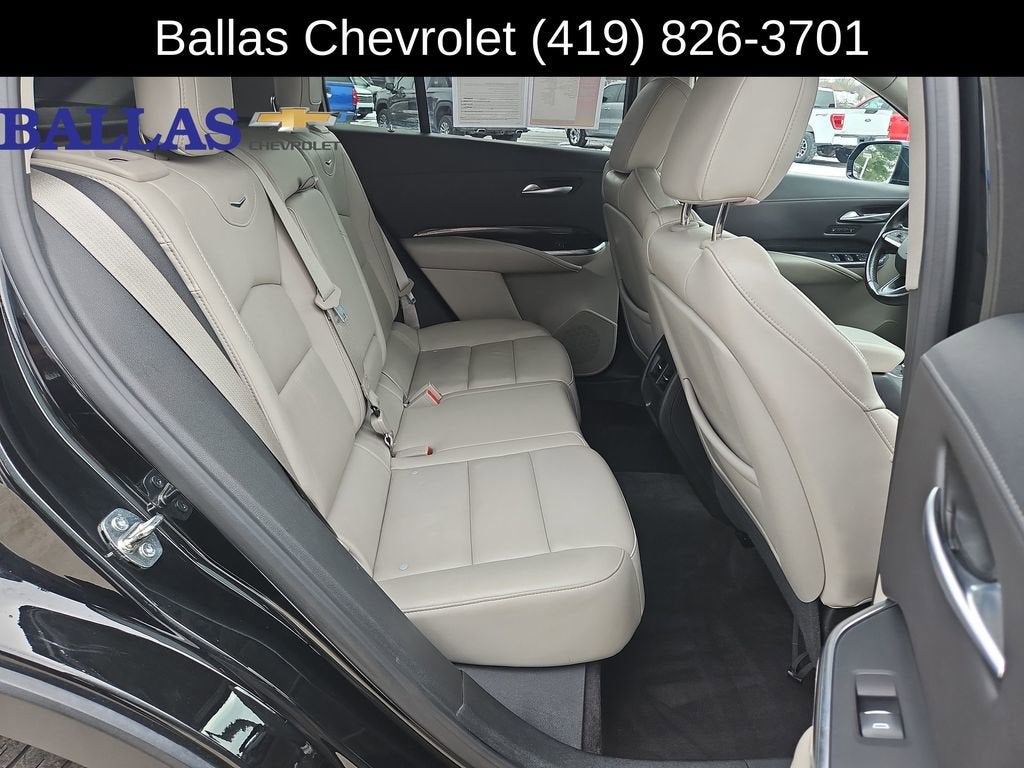 2023 Cadillac XT4 Premium Luxury