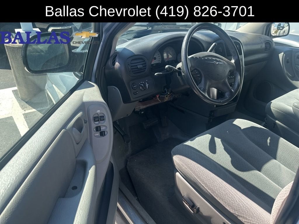 2005 Chrysler Town & Country Touring