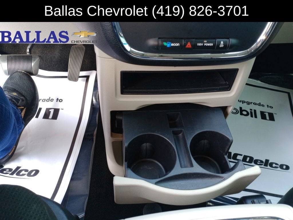 2012 Chrysler Town & Country Touring