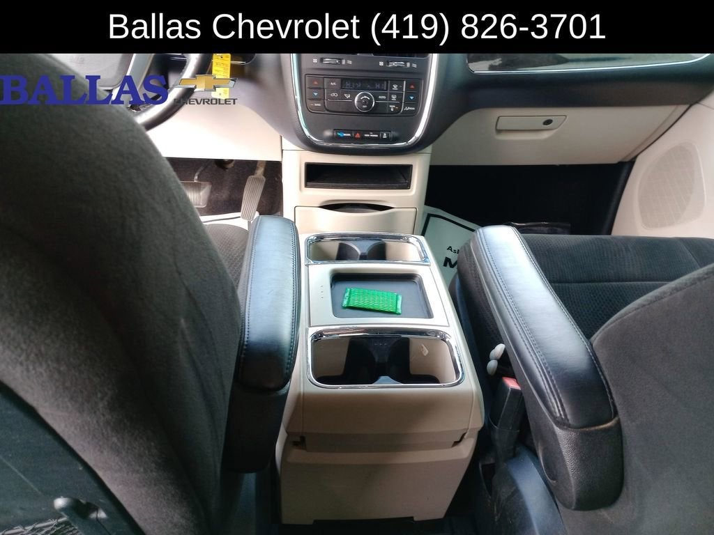 2012 Chrysler Town & Country Touring