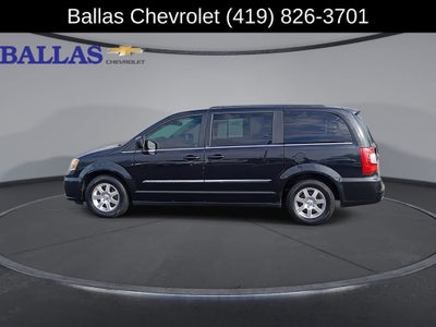 2012 Chrysler Town & Country Touring