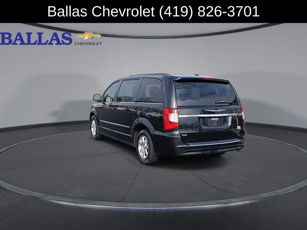 2012 Chrysler Town & Country Touring